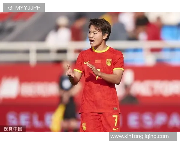 中国女足前锋王霜带领新一代球员冲击世界杯 荣耀与挑战并行