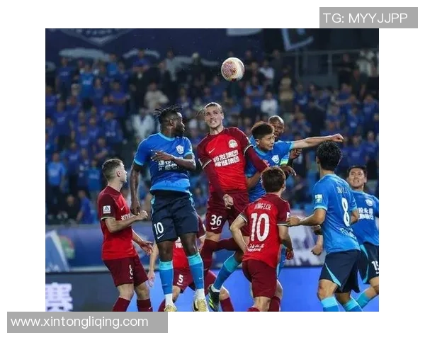 球星激烈对抗赛:足球场上的极限碰撞与激情对决